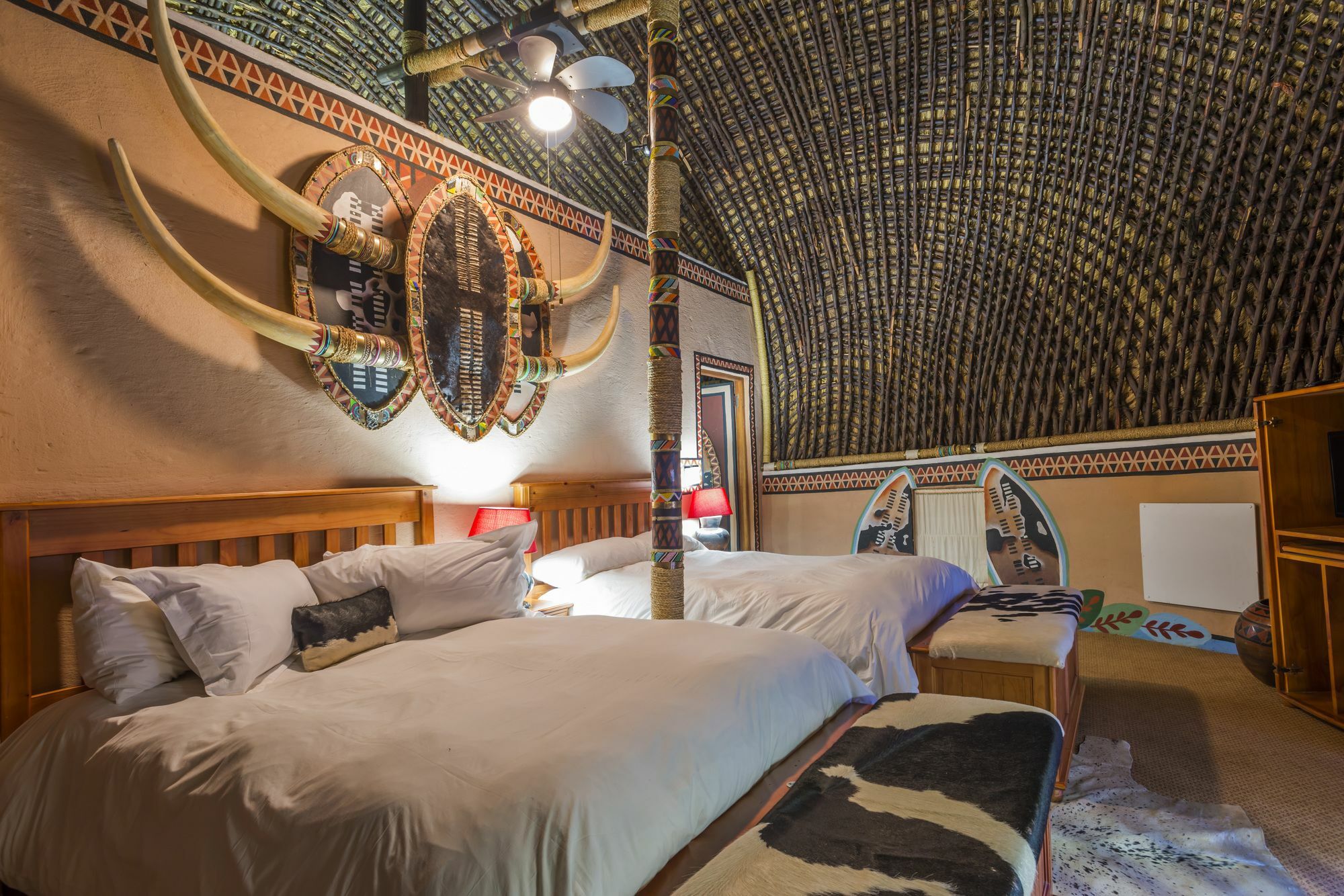 Aha Lesedi African Lodge & Cultural Village Broederstroom Dış mekan fotoğraf