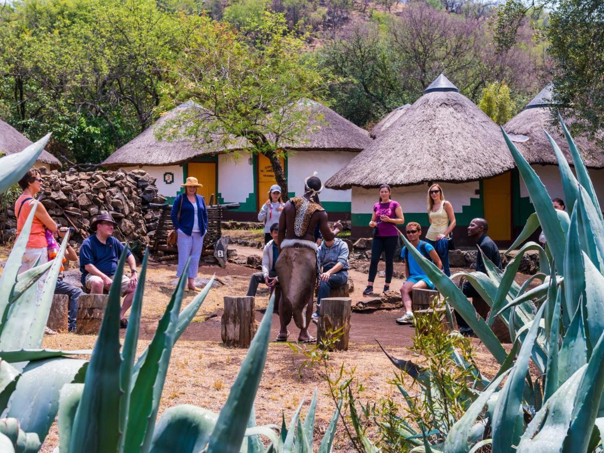Aha Lesedi African Lodge & Cultural Village Broederstroom Dış mekan fotoğraf