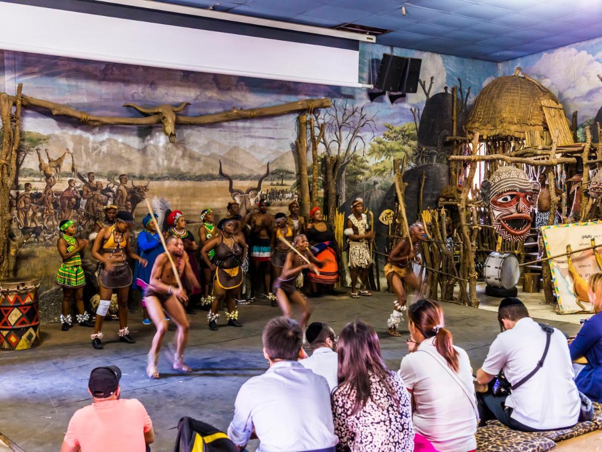 Aha Lesedi African Lodge & Cultural Village Broederstroom Dış mekan fotoğraf